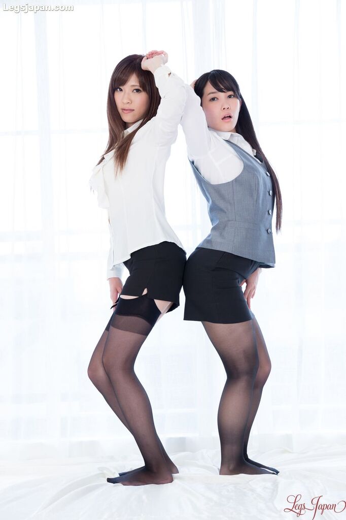 Yurikawa sara and kasugano yui wearing stockings
